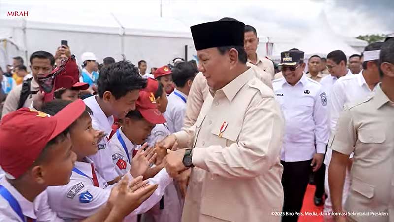 LearningRoom - Sekolah Rakyat menyasar anak-anak dari keluarga yang termasuk dalam desil 1 dan 2 dalam Data Tunggal Sosial Ekonomi Nasional (DTSEN)
