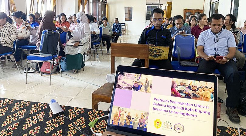 Merevolusi Pembelajaran Bahasa Inggris di Kupang: Kemitraan LearningRoom dengan Dinas Pendidikan dan Sekolah