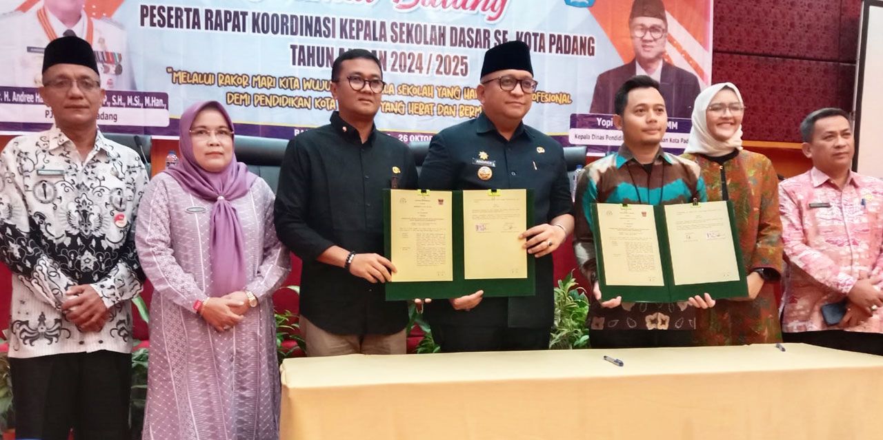 Pemkot Padang dan LearningRoom Bermitra untuk Tingkatkan Literasi Bahasa Inggris
