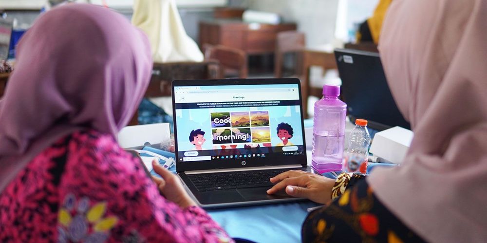 Dari Ruang Kelas ke Dunia Digital: Transformasi Pendidikan dengan LearningRoom