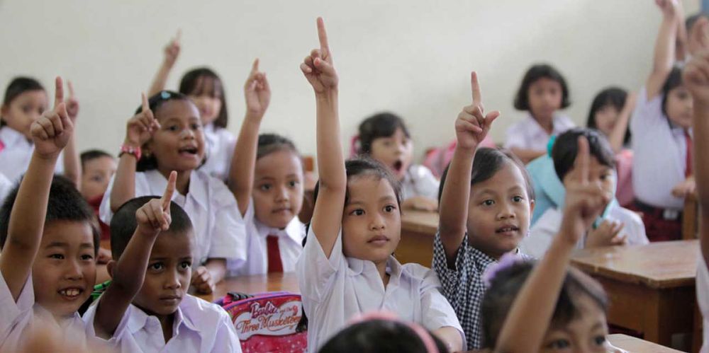 Kupas Tuntas Sekolah Rakyat: Jalan Pintas atau Solusi Pendidikan Berkelanjutan?