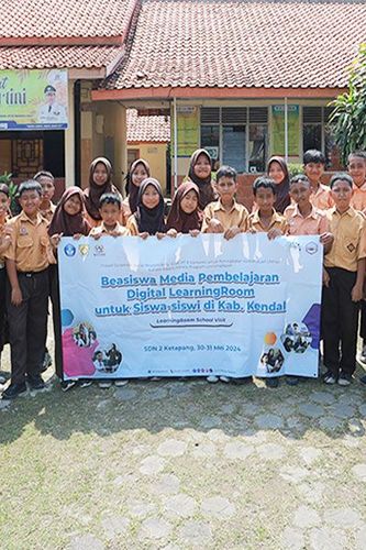 Berkolaborasi untuk Perubahan: Pentingnya Kemitraan Perusahaan-Sekolah dalam Inisiatif CSR Pendidikan